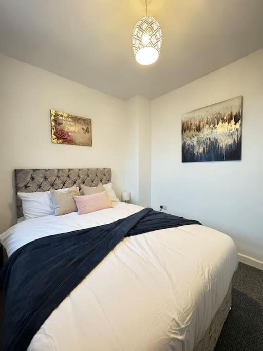 Cosy Home In Barnsley Centre Екстер'єр фото