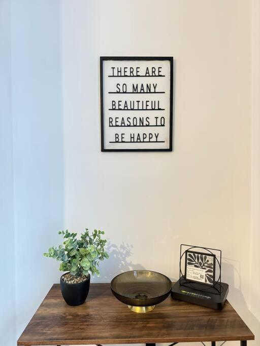 Cosy Home In Barnsley Centre Екстер'єр фото